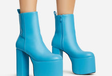 Load image into Gallery viewer, Blue platform block heel ￼
